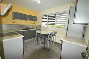 appartement à la location -   25700  VALENTIGNEY, surface 77 m2 location appartement - APR732527